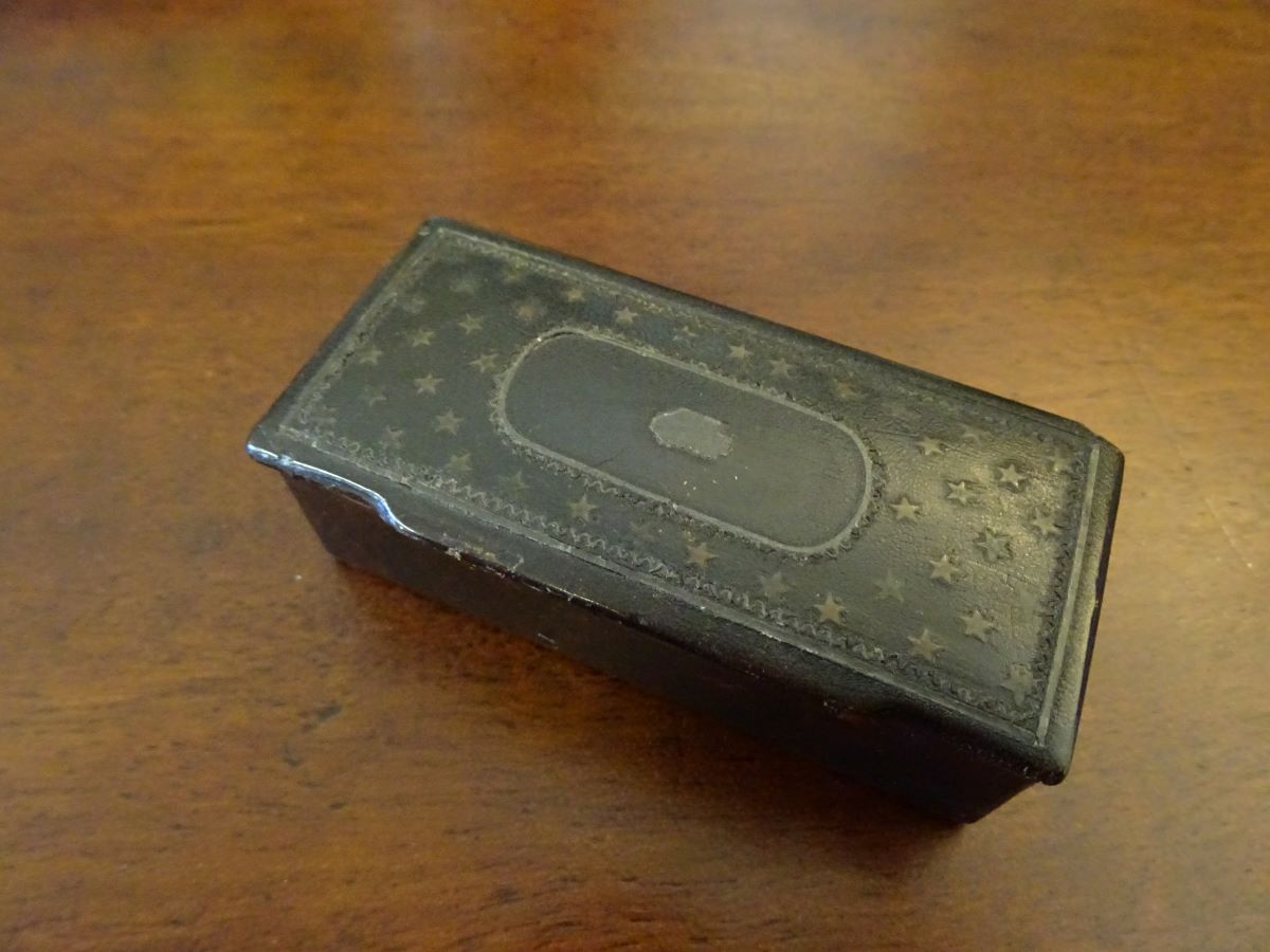 19th century papier mache snuff box